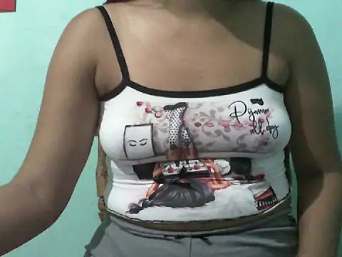 Snapshot of anacarada chatting on 02.22.26 anacarada online show from 02.22.26