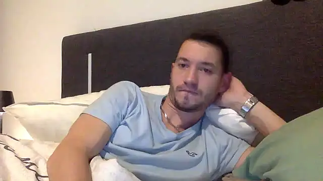 batschi0512 online show from 01.13.26