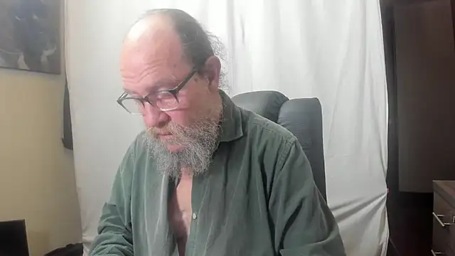 Uncle Hottie online show from 01.06.26