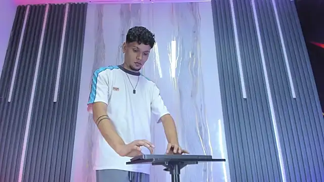 Lucas hot 20 online show from 02.26.26