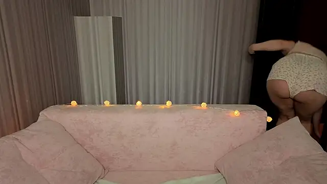 MilkyPop  online show from 03.22.26