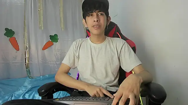 julian xx online show from 04.13.26