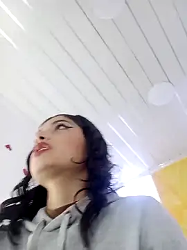 honeyluxe  online show from 02.17.26