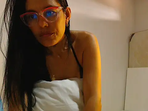 Elizabeth manzon online show from 06.14.26