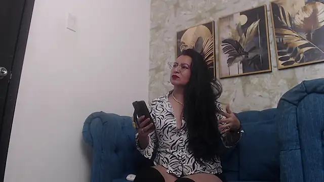 Snapshot of Helen_Novoa chatting on 02.11.26 Helen Novoa online show from 02.11.26