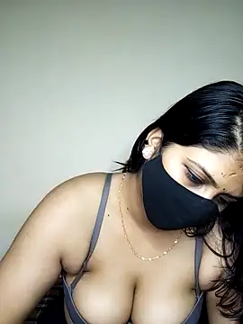 Kushi Sharmaa online show from 02.15.26