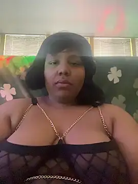 Snapshot of MistressKitan chatting on 02.27.26 MistressKitan online show from 02.27.26