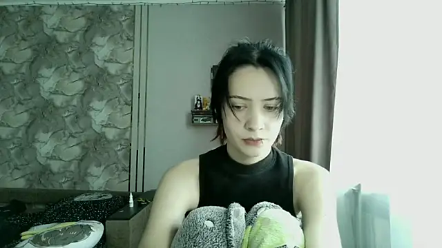 Snapshot of LxayBloom chatting on 02.04.26 LxayBloom online show from 02.04.26