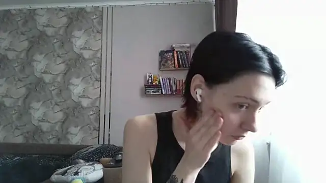 Snapshot of LxayBloom chatting on 02.10.26 LxayBloom online show from 02.10.26