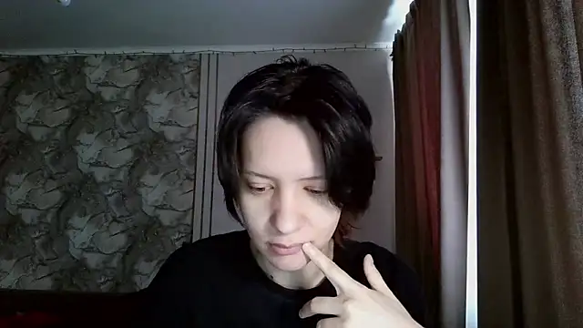 Snapshot of LxayBloom chatting on 02.20.26 LxayBloom online show from 02.20.26