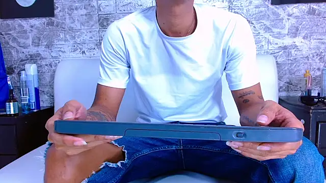 Harin Prize online show from 04.15.26