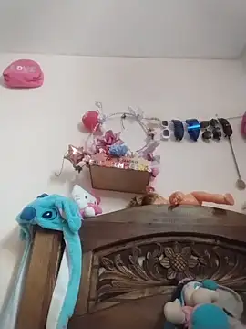 Snapshot of cinthia2011 chatting on 02.26.26 cinthia2011 online show from 02.26.26