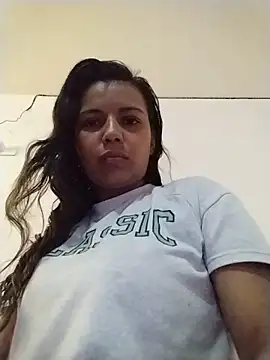 Snapshot of cinthia2011 chatting on 02.27.26 cinthia2011 online show from 02.27.26