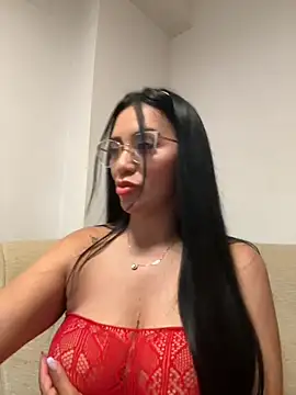 Snapshot of nataliia_queen_ chatting on 05.27.26 nataliia queen online show from 05.27.26