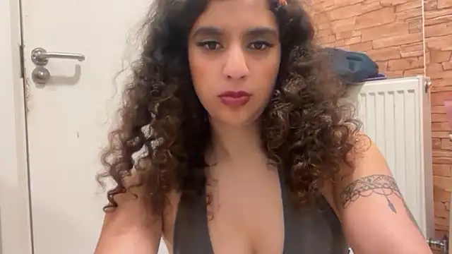 Snapshot of fayfay21@xh chatting on 02.24.26 fayfay21xh online show from 02.24.26