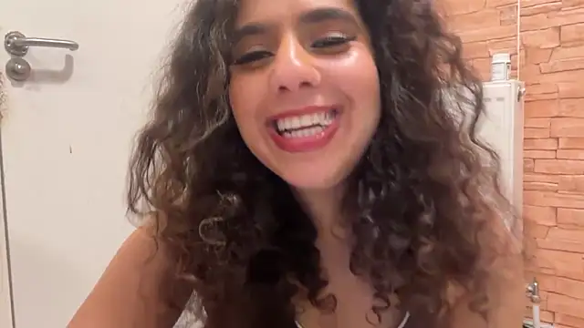 Snapshot of fayfay21@xh chatting on 02.27.26 fayfay21xh online show from 02.27.26