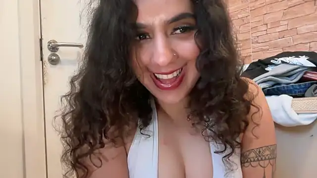 Snapshot of fayfay21@xh chatting on 03.15.26 fayfay21xh online show from 03.15.26