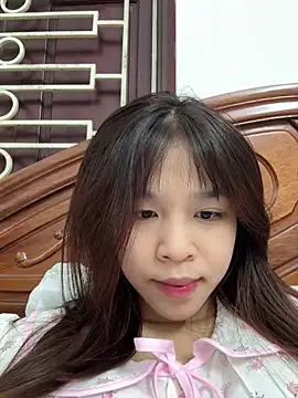 Snapshot of Lyli-122 chatting on 02.06.26 Lyli-122 online show from 02.06.26