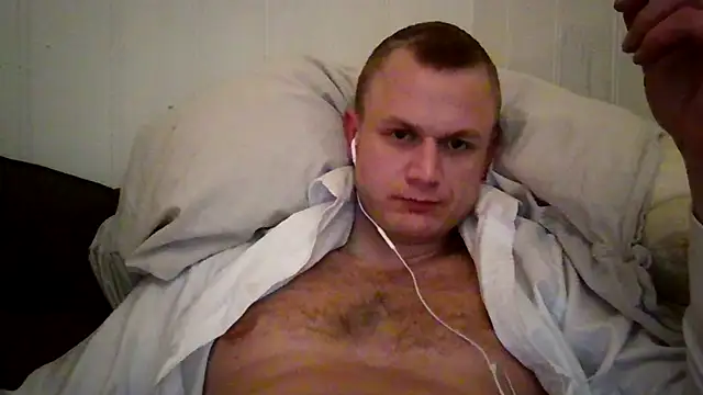 Snapshot of ducatiBWCYoung chatting on 02.25.26 ducatiBWCYoung online show from 02.25.26