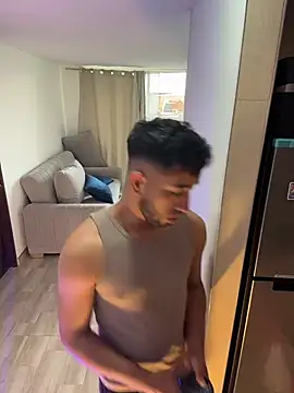 Snapshot of liam_bronw chatting on 01.08.26 liam bronw online show from 01.08.26