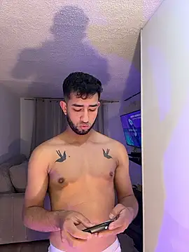 Snapshot of liam_bronw chatting on 01.11.26 liam bronw online show from 01.11.26