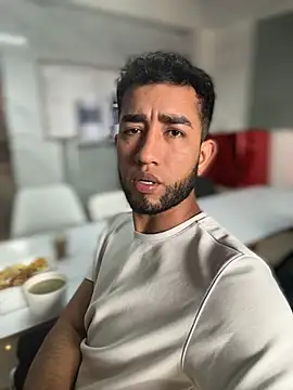 Snapshot of liam_bronw chatting on 01.15.26 liam bronw online show from 01.15.26