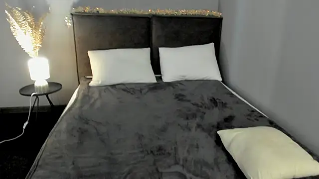 SkinyJoys online show from 02.03.26