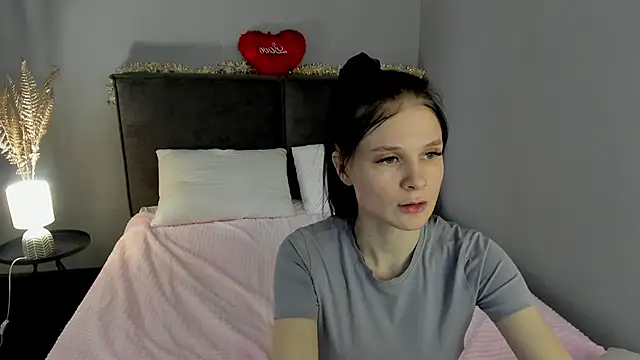 SkinyJoys online show from 02.15.26