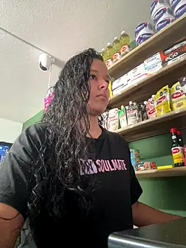 Snapshot of lannabellx chatting on 01.05.26 lannabellx online show from 01.05.26