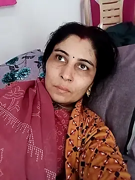 Snapshot of Hot_ree85 chatting on 02.25.26 Hot ree85 online show from 02.25.26