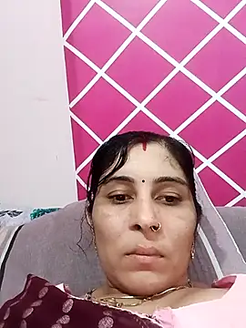 Snapshot of Hot_ree85 chatting on 03.01.26 Hot ree85 online show from 03.01.26