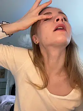 Sunny Eve online show from 03.11.26