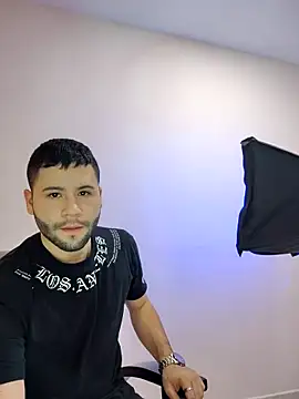 Snapshot of AndyKnoxx chatting on 02.13.26 AndyKnoxx online show from 02.13.26