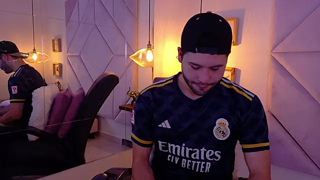 Snapshot of AndyKnoxx chatting on 03.03.26 AndyKnoxx online show from 03.03.26