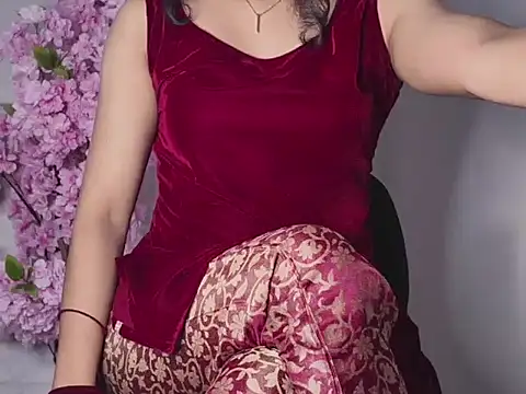Yasminrosa online show from 02.21.26