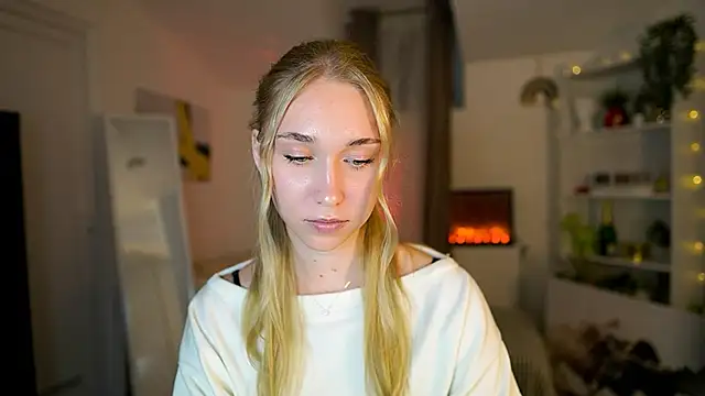 Snapshot of MilaBunny2000 chatting on 01.08.26 MilaBunny2000 online show from 01.08.26