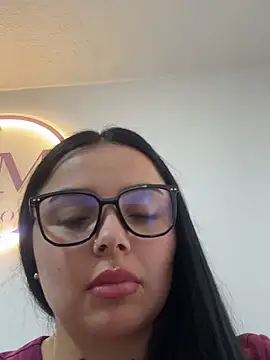 Snapshot of Mia__Bloom chatting on 02.02.26 Mia Bloom online show from 02.02.26