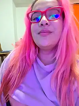 Snapshot of Nova-Satela chatting on 01.06.26 Nova-Satela online show from 01.06.26