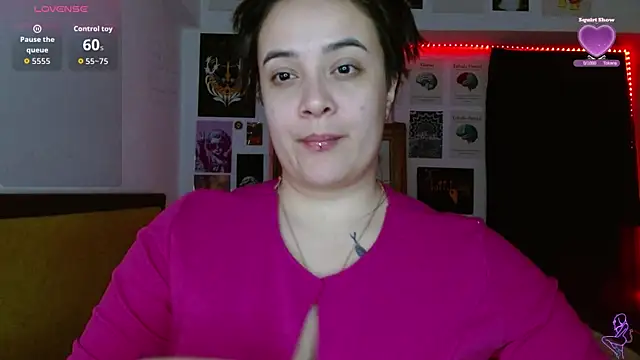 Snapshot of Nova-Satela chatting on 04.22.26 Nova-Satela online show from 04.22.26