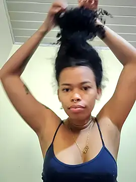 Snapshot of shenna_brunette chatting on 02.13.26 shenna brunette online show from 02.13.26