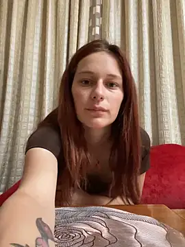 Snapshot of Lily_Viola chatting on 06.05.26 Lily Viola online show from 06.05.26