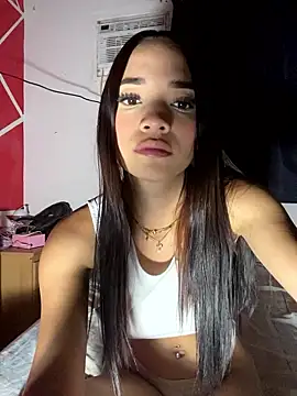 Snapshot of alice__cat chatting on 01.08.26 alice cat online show from 01.08.26