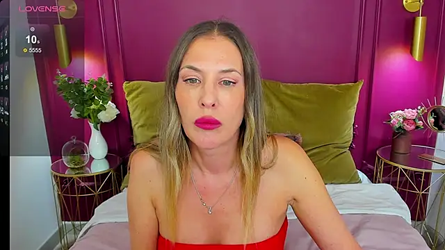 IssabelXO online show from 03.08.26