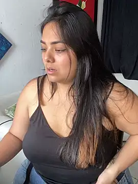 Snapshot of Bigbooty_sex chatting on 05.25.26 Bigbooty sex online show from 05.25.26