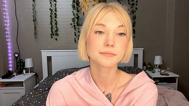 LlsabethHaze online show from 01.31.26