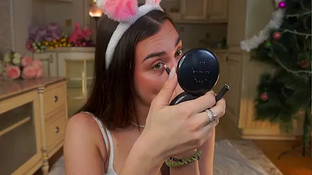 MinnaShummon online show from 01.14.26