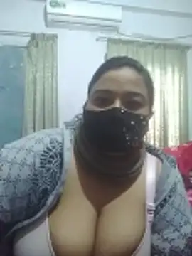 momo loves online show from 02.04.26