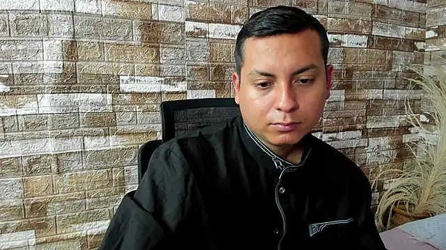 Snapshot of Hadarah_and_Hasan chatting on 01.15.26 Hadarah and Hasan online show from 01.15.26