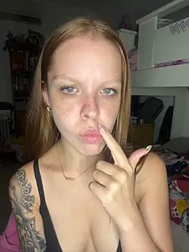 Snapshot of Piaaa3 chatting on 02.11.26 Piaaa3 online show from 02.11.26