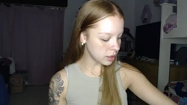 Snapshot of Piaaa3 chatting on 02.14.26 Piaaa3 online show from 02.14.26